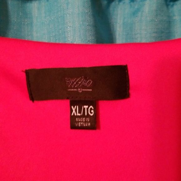 Dress - Picture 2 of 4